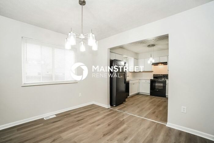 6605 Hancock Ct - Photo 5 of 19