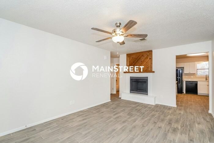 2737 Mill Pond Rd - Photo 2 of 17
