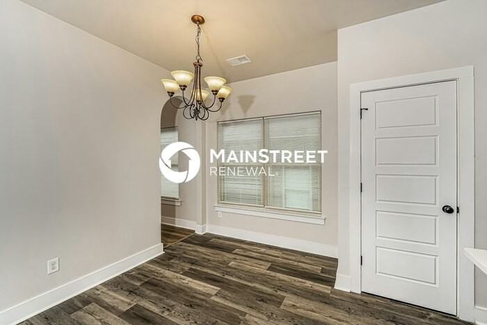 915 Maple Trce - Photo 7 of 17