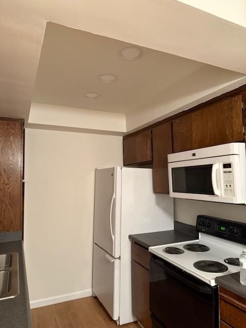 5887 El Zuparko DriveUnit 4 #4 - Photo 2 of 26