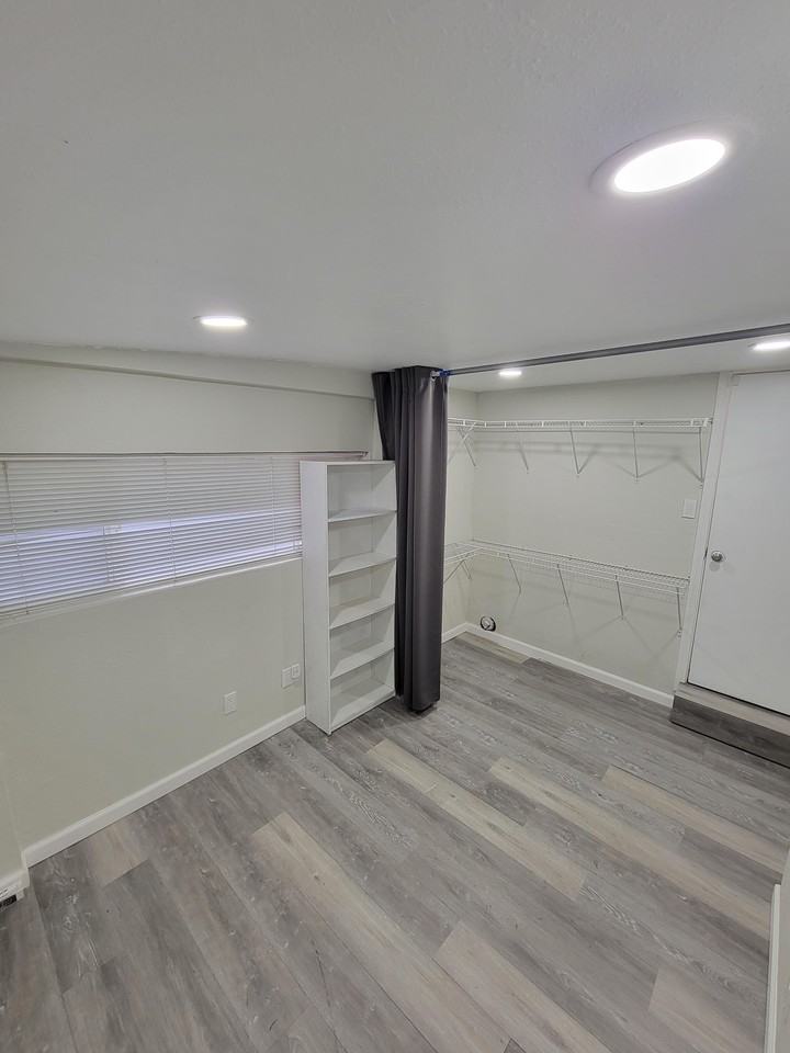 2201 Union Ave Ne #NA - Photo 5 of 15