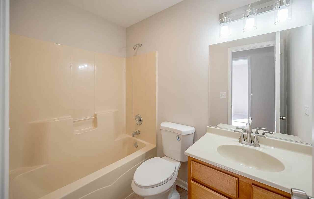 2126 Kingsmill St #NA - Photo 3 of 10