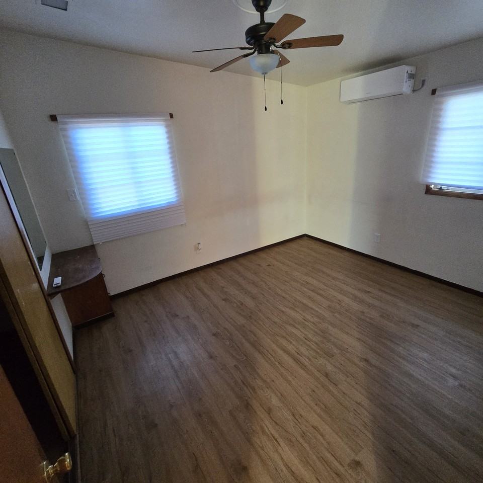 903 W Alameda St #NA - Photo 3 of 8