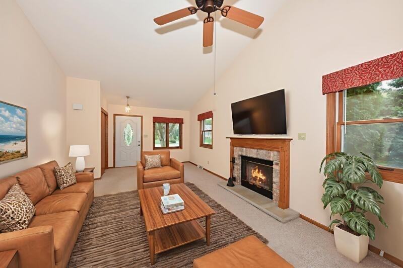 1335 Jensen Ct #1335 - Photo 2 of 13