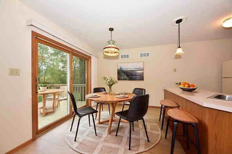 1335 Jensen Ct #1335 - Photo 3 of 13