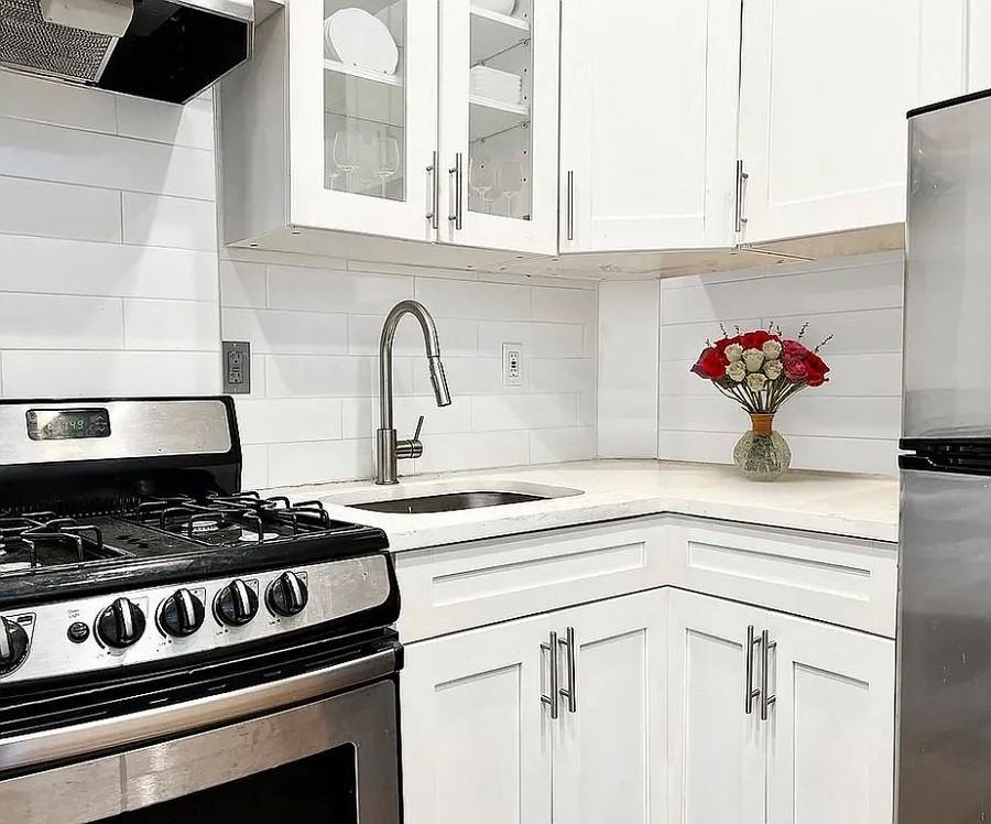 2610 University Ave #D7 - Photo 3 of 4