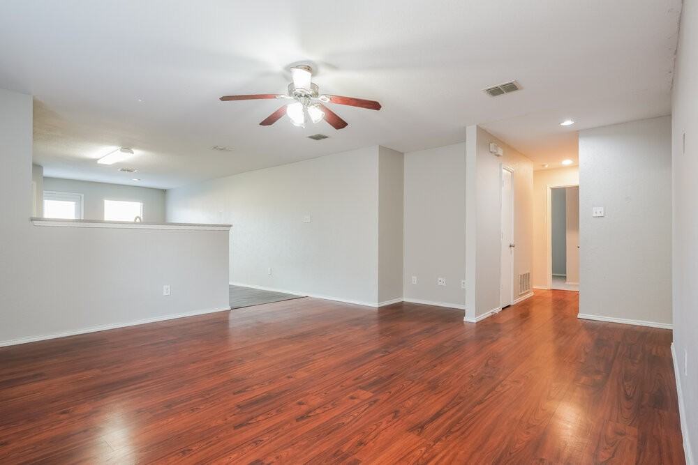 1337 Castle Ridge Rd - Photo 4 of 16