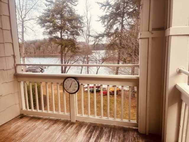 921 Northeast Dr #NA - Photo 6 of 7