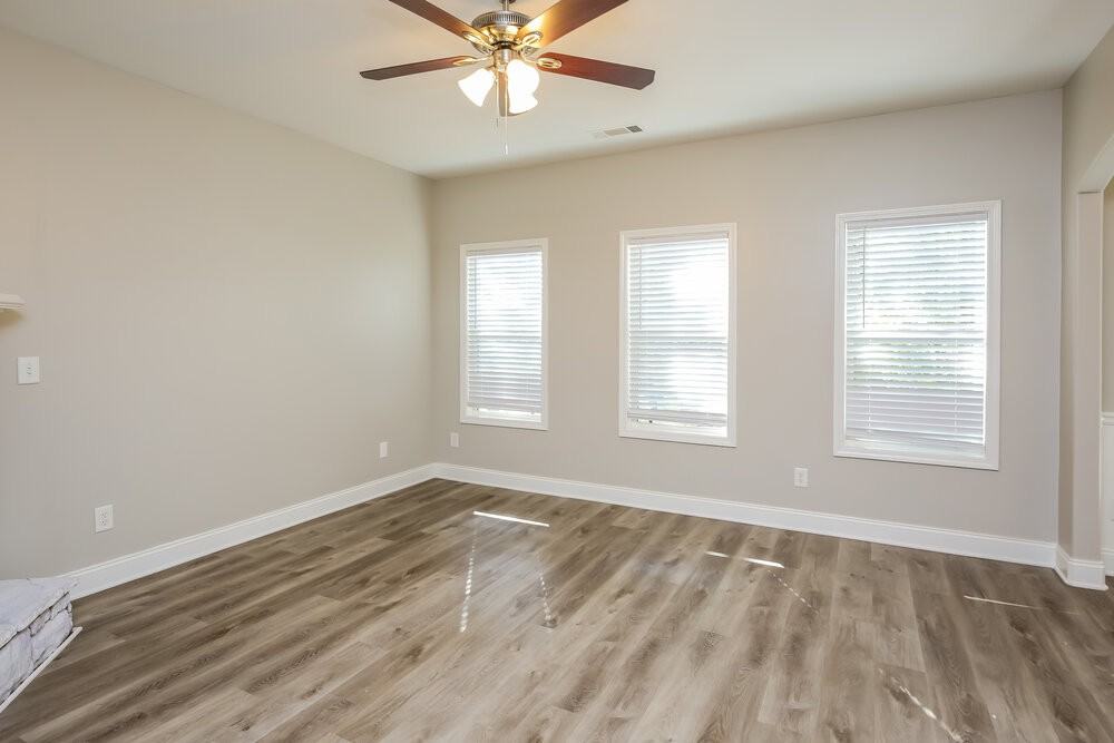 1521 Lily Valley Dr - Photo 4 of 17