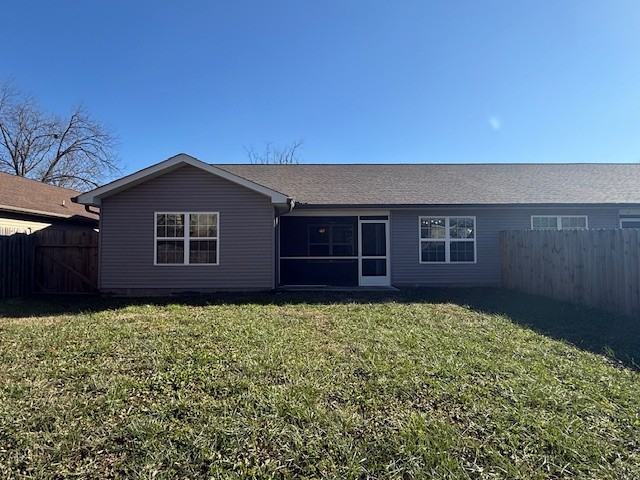 1211 E Harper Ave #1 - Photo 4 of 25