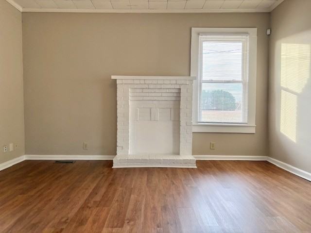 1105 Weaver St #1 - Photo 4 of 21