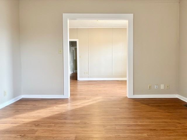 1105 Weaver St #1 - Photo 5 of 21