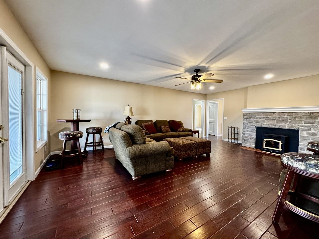 302 Bluebird Ln #1 - Photo 2 of 11