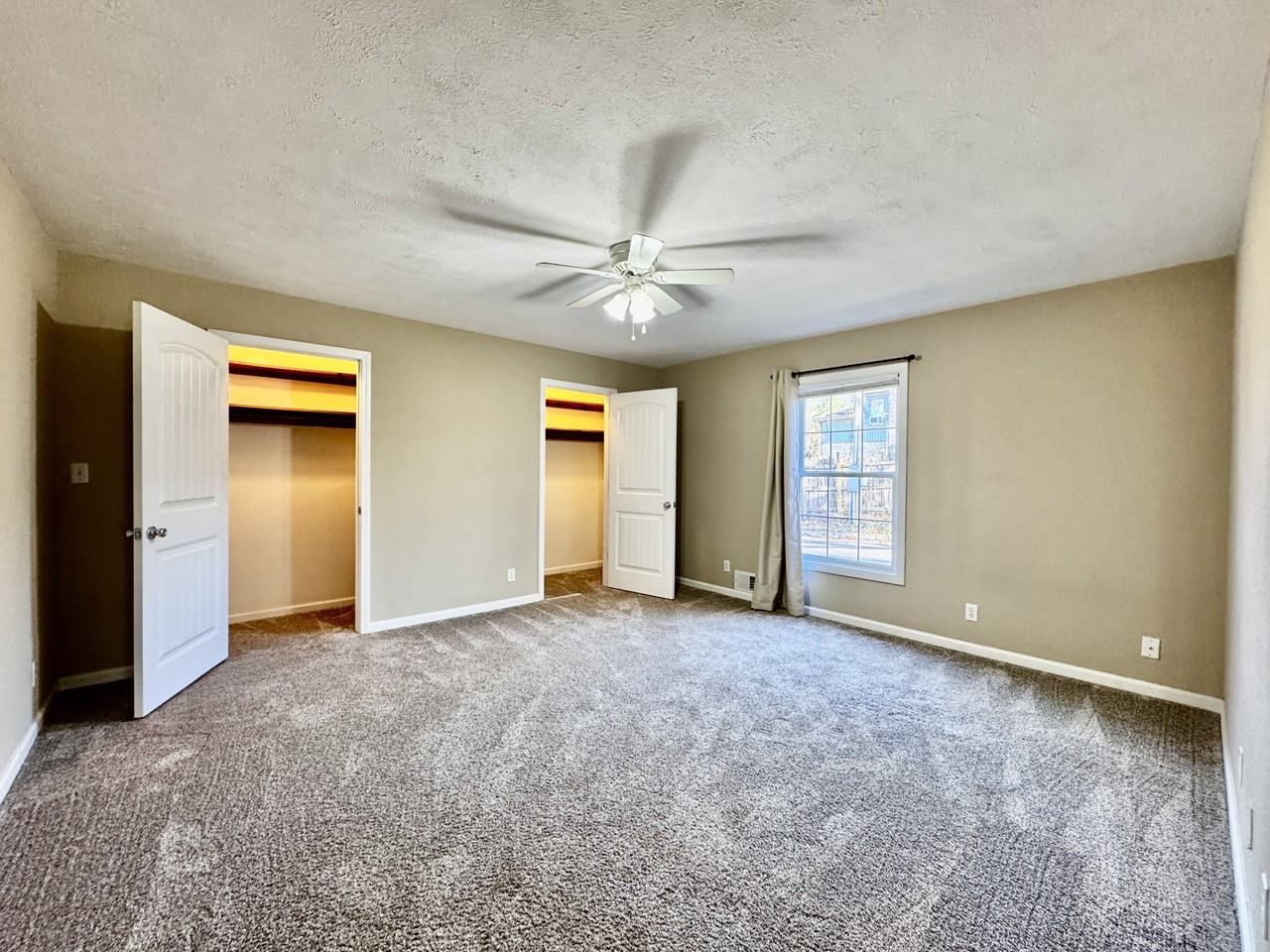 302 Bluebird Ln #1 - Photo 3 of 11