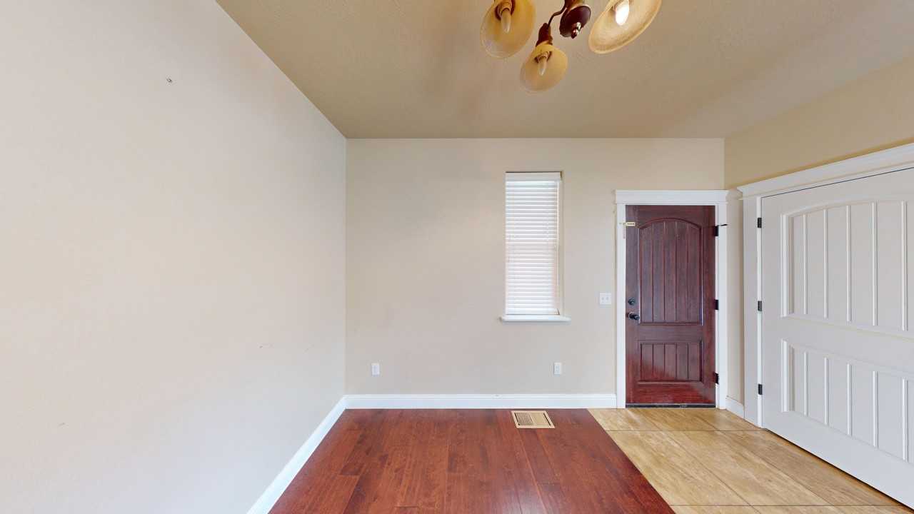 3529 Autumn Colors Dr #TH - Photo 3 of 20