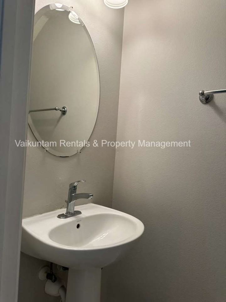 4240 Metron Dr #1 - Photo 7 of 35