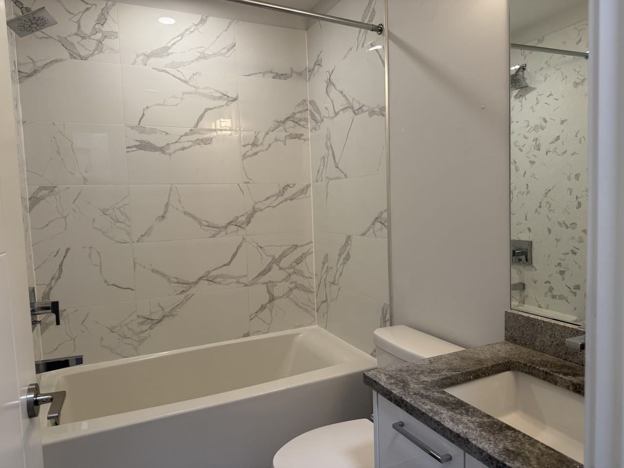 20686 Eastleigh Cres #301 - Photo 6 of 11