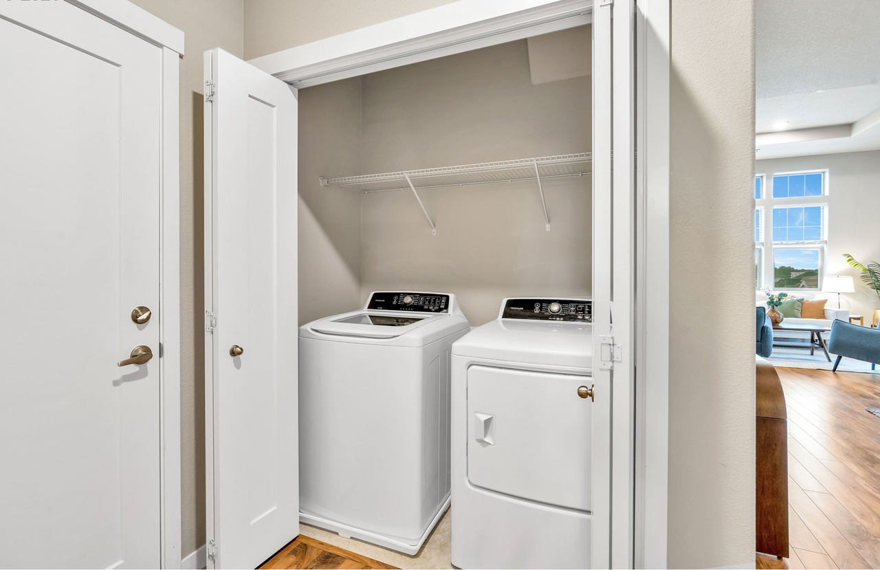 17181 Southwest Snowdale StreetUnit 302 #1 - Photo 6 of 50