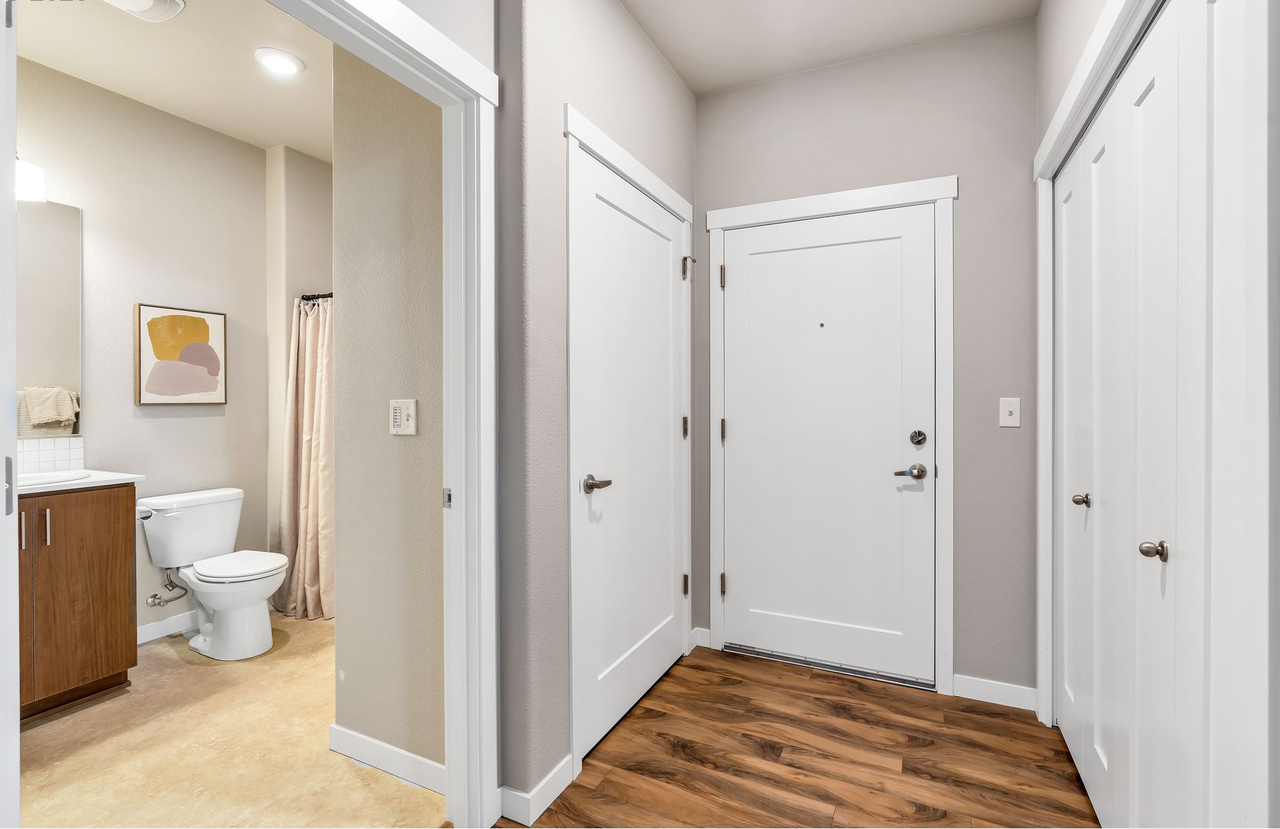 17181 Southwest Snowdale StreetUnit 302 #1 - Photo 7 of 50