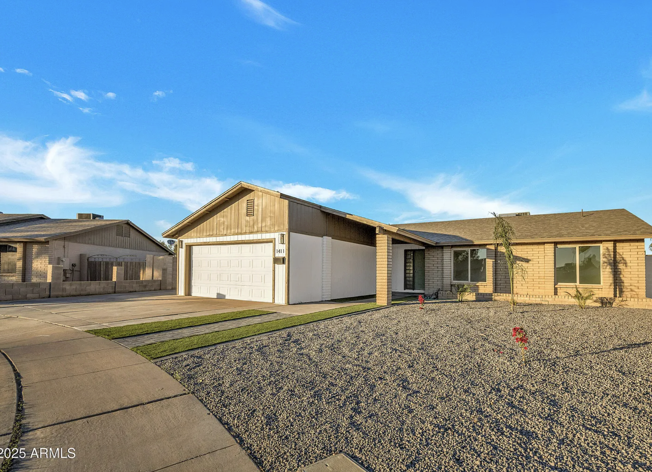 1411 South Glenview - Photo 3 of 26