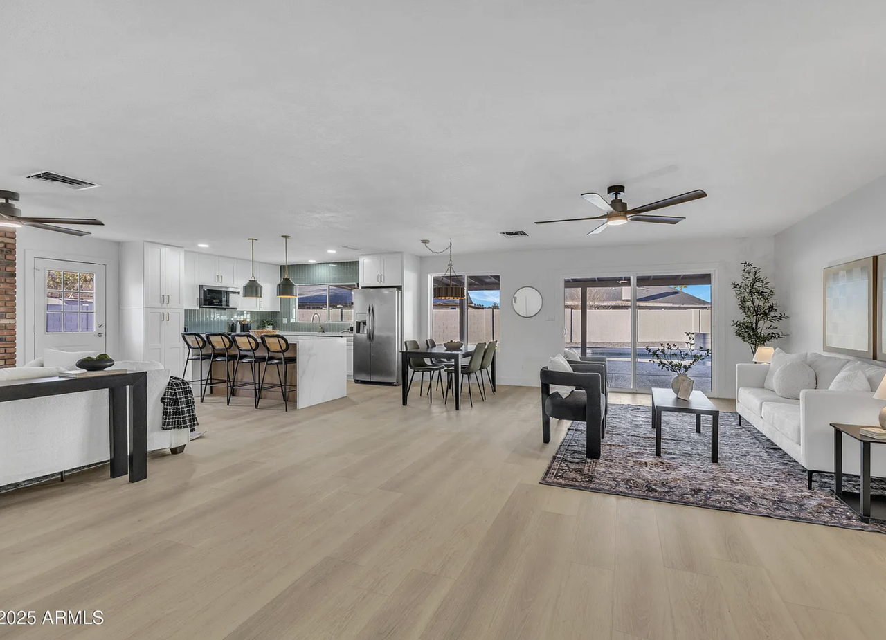 1411 South Glenview - Photo 5 of 26