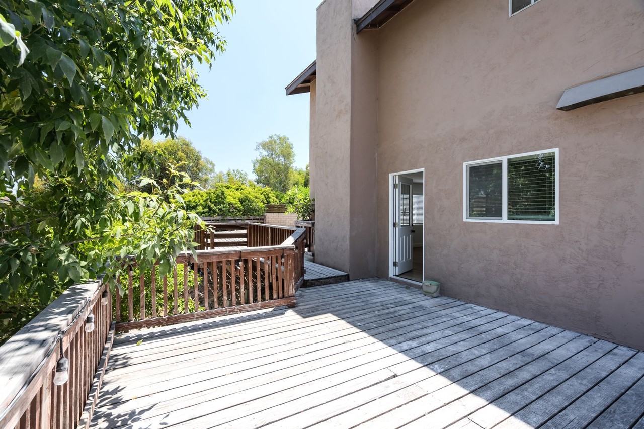 5191 Alumni Pl - Photo 2 of 26