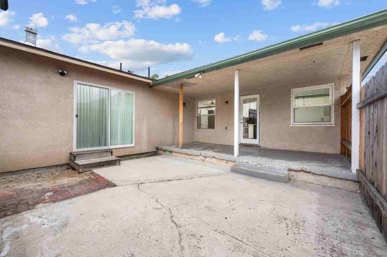 4922 64th St - Photo 7 of 24