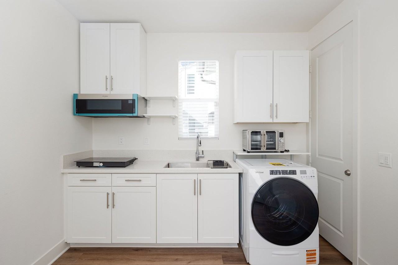 2387 Calle Grandon - Photo 5 of 11