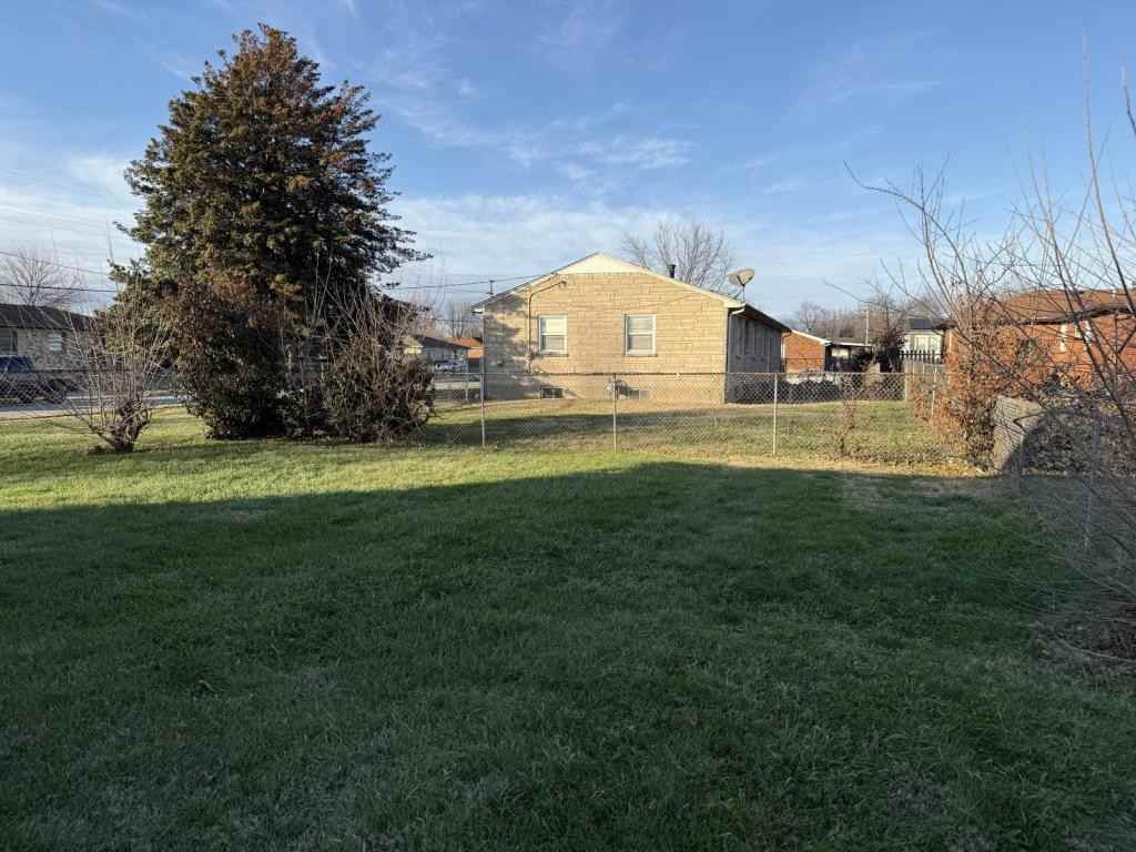 2013 S 28th St - Photo 2 of 24