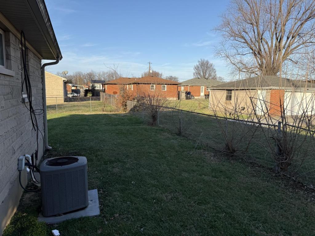 2013 S 28th St - Photo 3 of 24