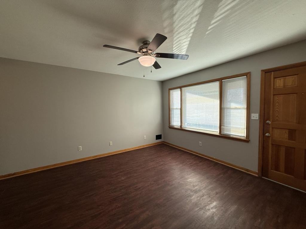 2013 S 28th St - Photo 5 of 24