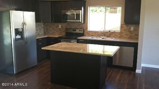 17202 N 37th St - Photo 4 of 7