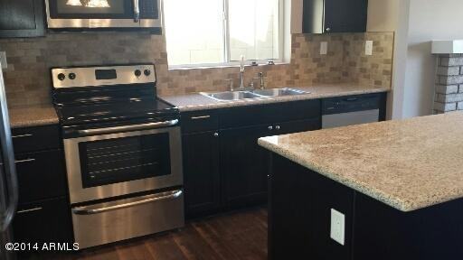 17202 N 37th St - Photo 5 of 7