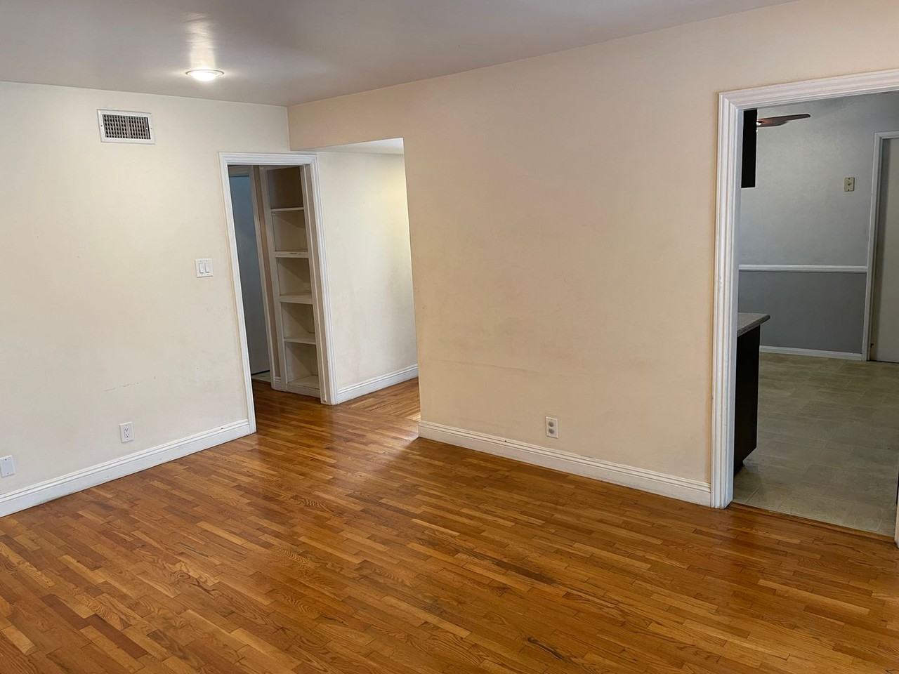 25218 Andreo Ave - Photo 6 of 17