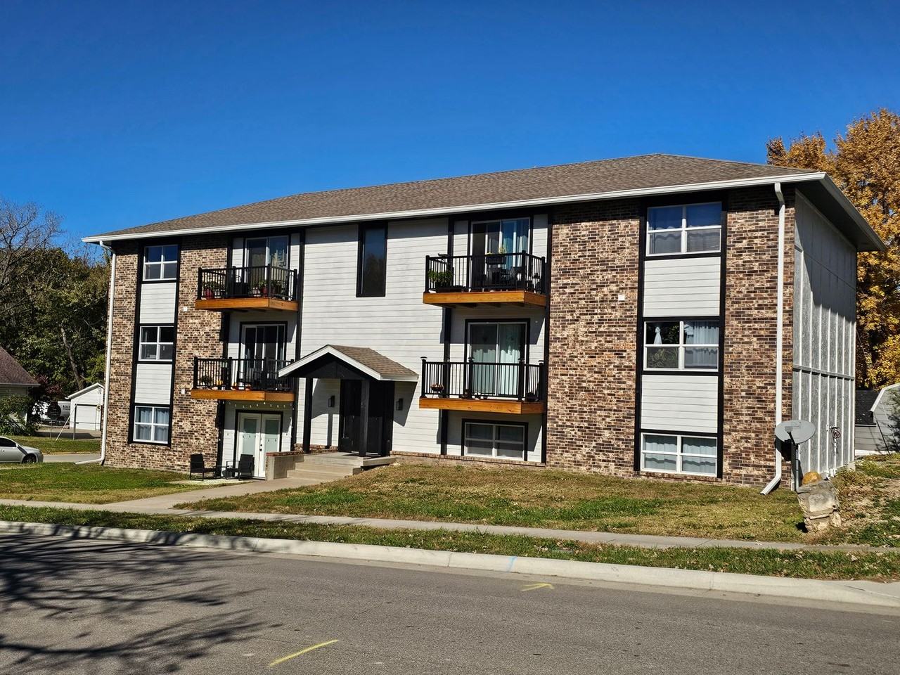 126 W 15th Ave #3 - Photo 6 of 33