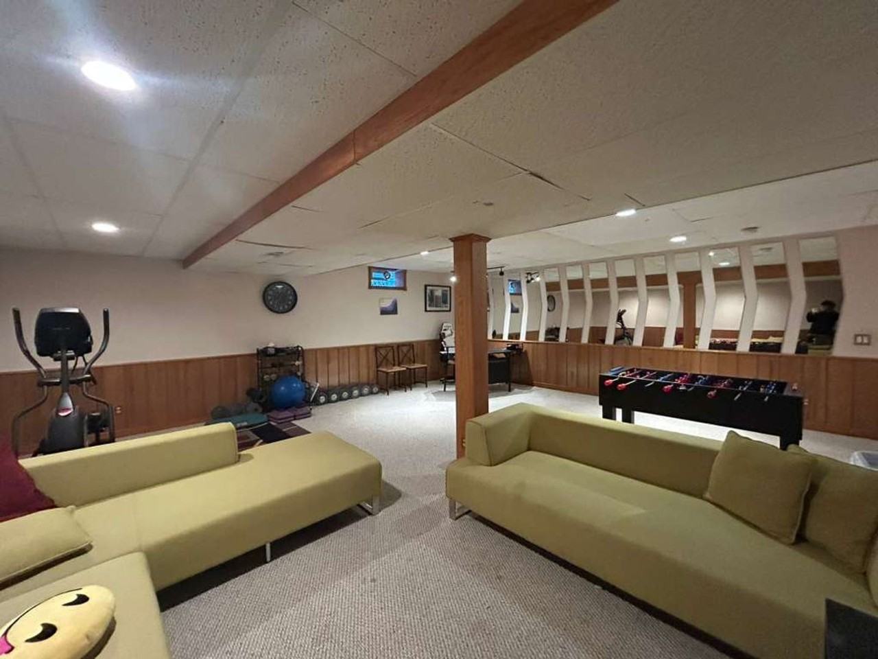 6289 Hastings Dr - Photo 3 of 37