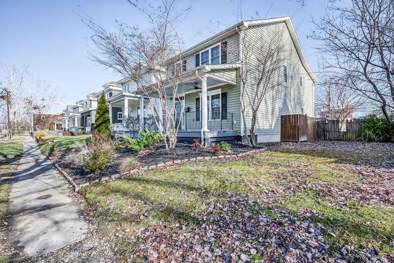 2915 1/2 Garland Ave - Photo 3 of 34