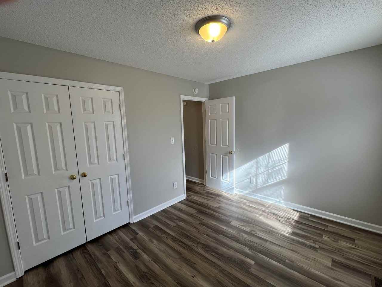 1336 E Main St - Photo 7 of 8