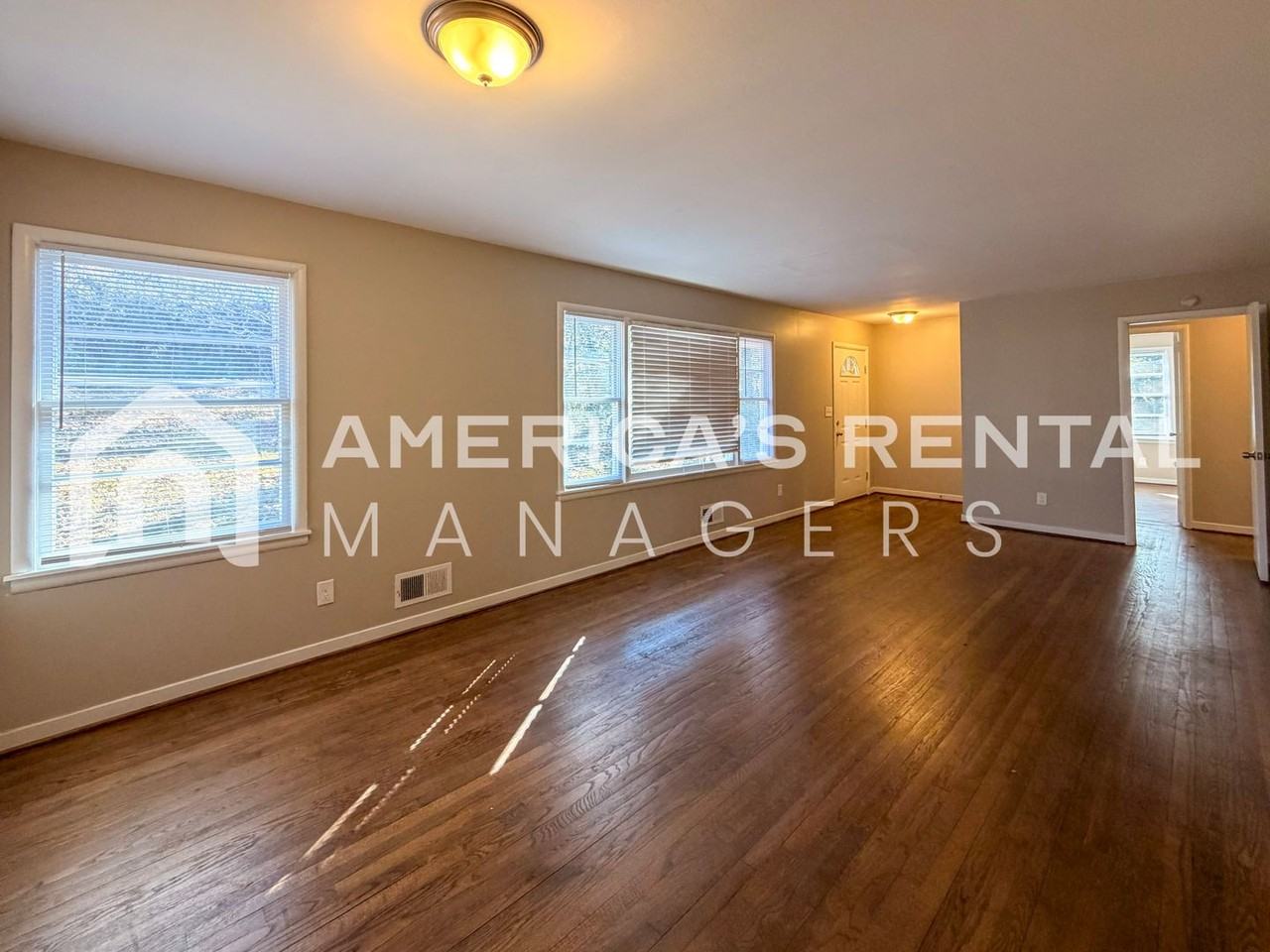 2616 Wood Dr Ne - Photo 6 of 21