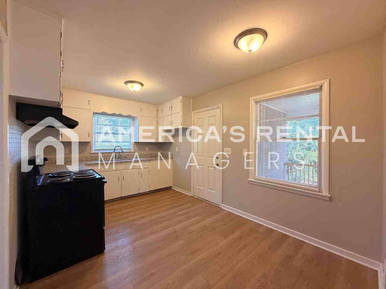 2616 Wood Dr Ne - Photo 7 of 21