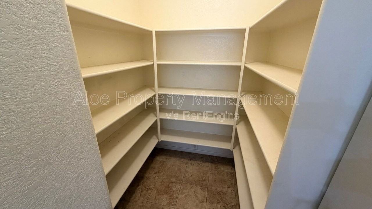 41919 W Chambers Ct - Photo 5 of 13