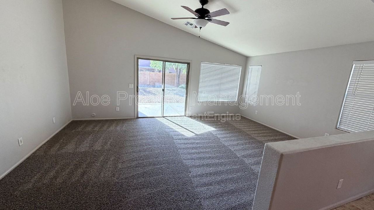 41919 W Chambers Ct - Photo 6 of 13