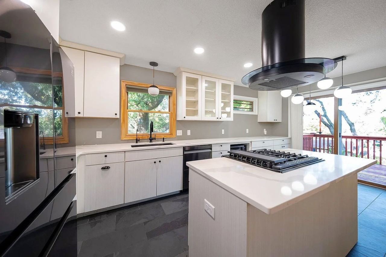 6960 Fernbrook Ln N - Photo 2 of 19