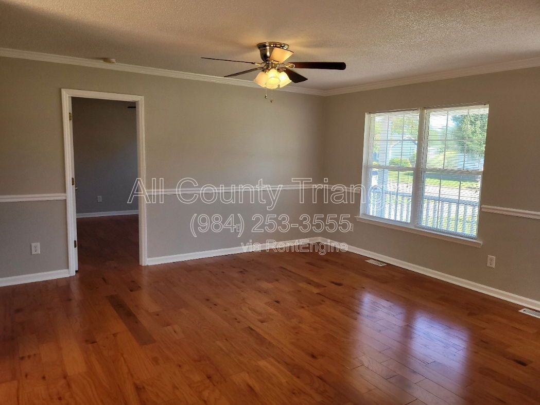 111 Sunset Dr - Photo 7 of 28