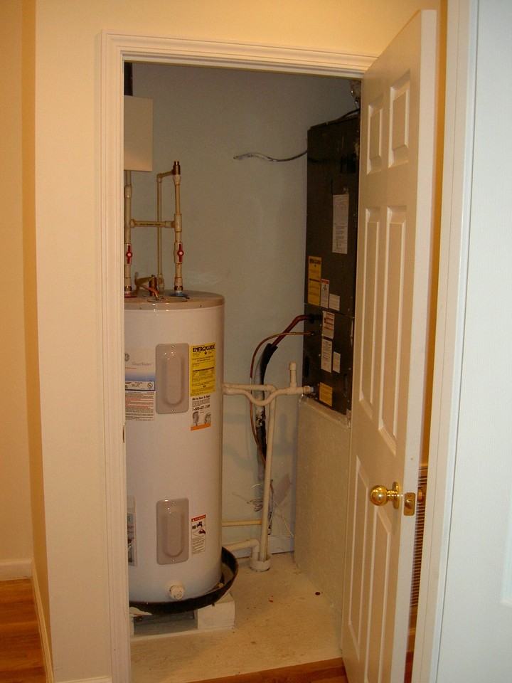 406 E 38th St - Photo 2 of 17