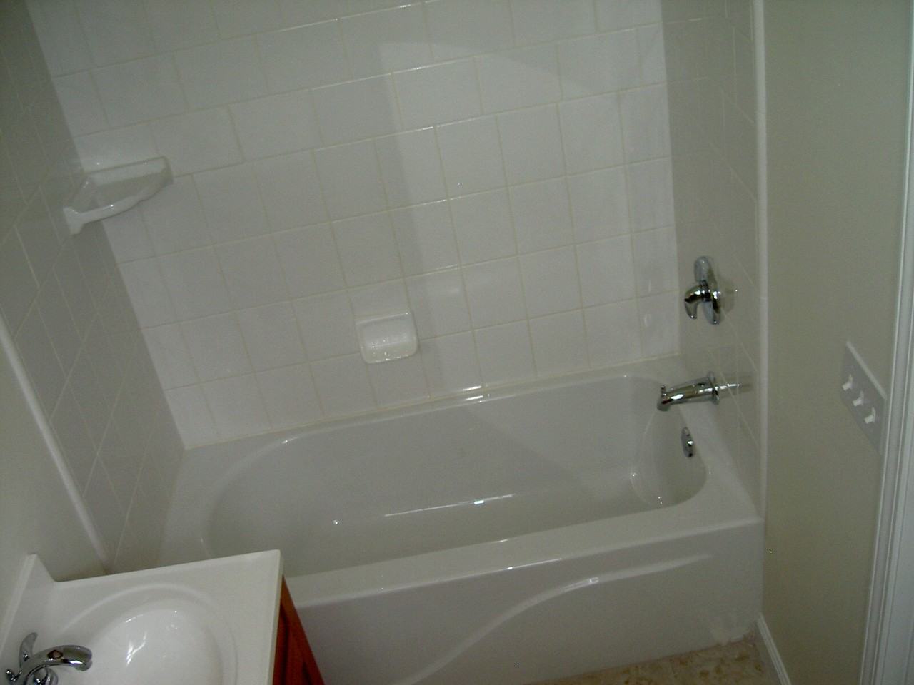 406 E 38th St - Photo 5 of 17