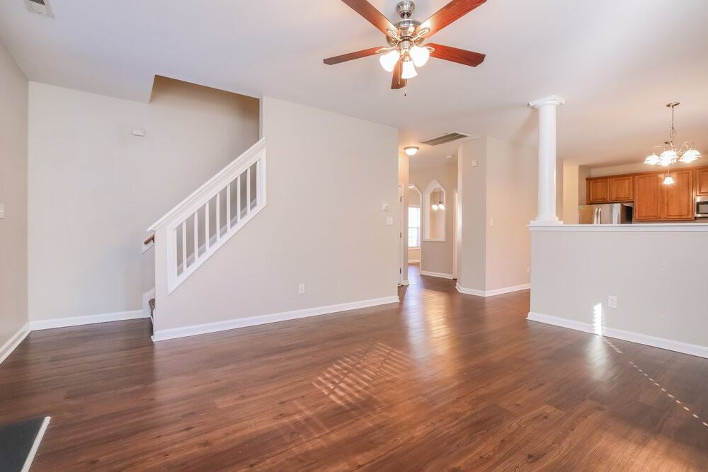 4049 Laurel Glen Dr - Photo 5 of 17