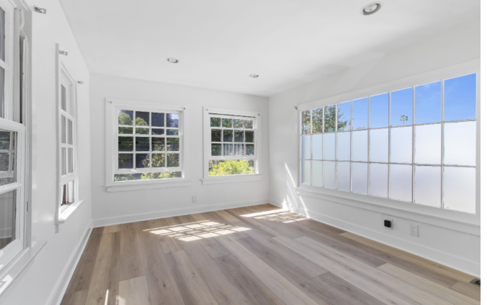 1316 N Occidental Blvd - Photo 2 of 19