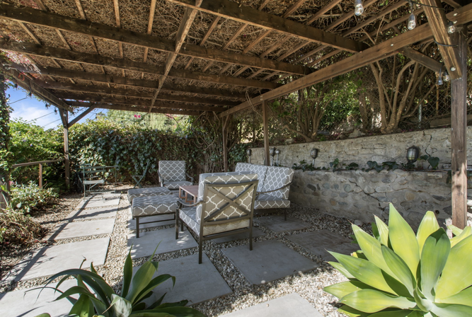 1316 N Occidental Blvd - Photo 7 of 20