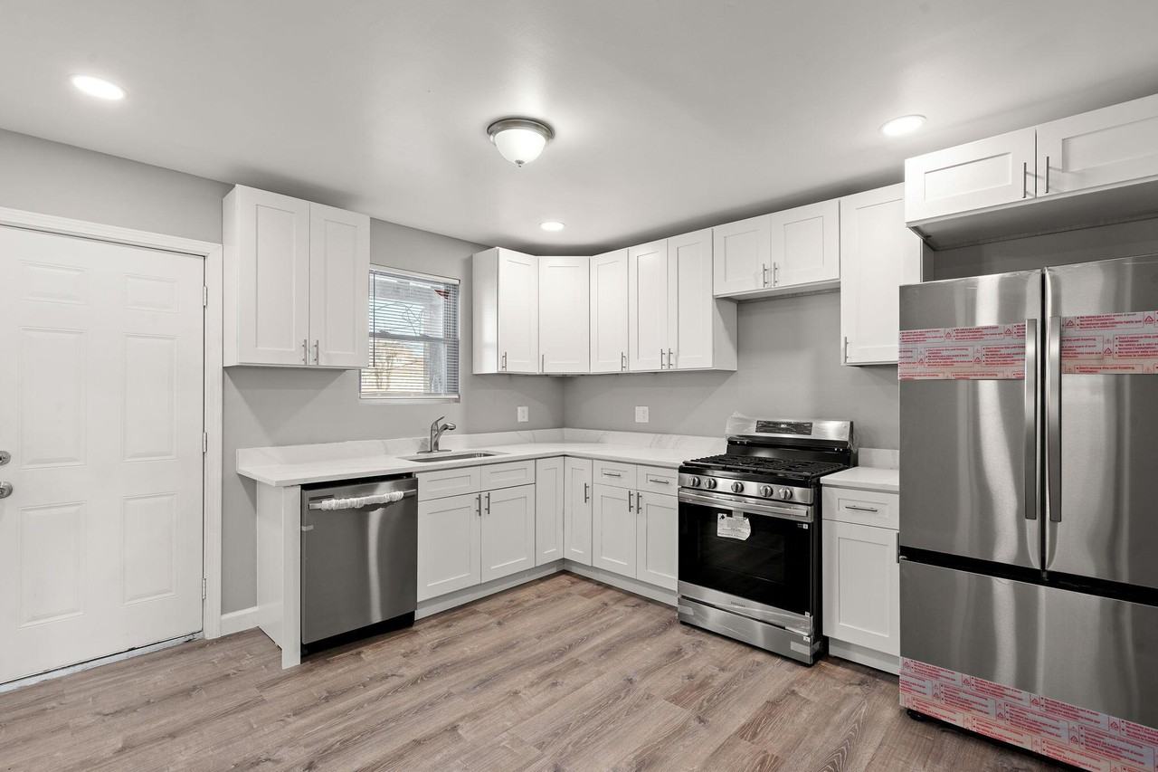 1231 Lakeview Ave - Photo 4 of 18